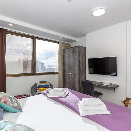 Apinelo Tower Rooms-2